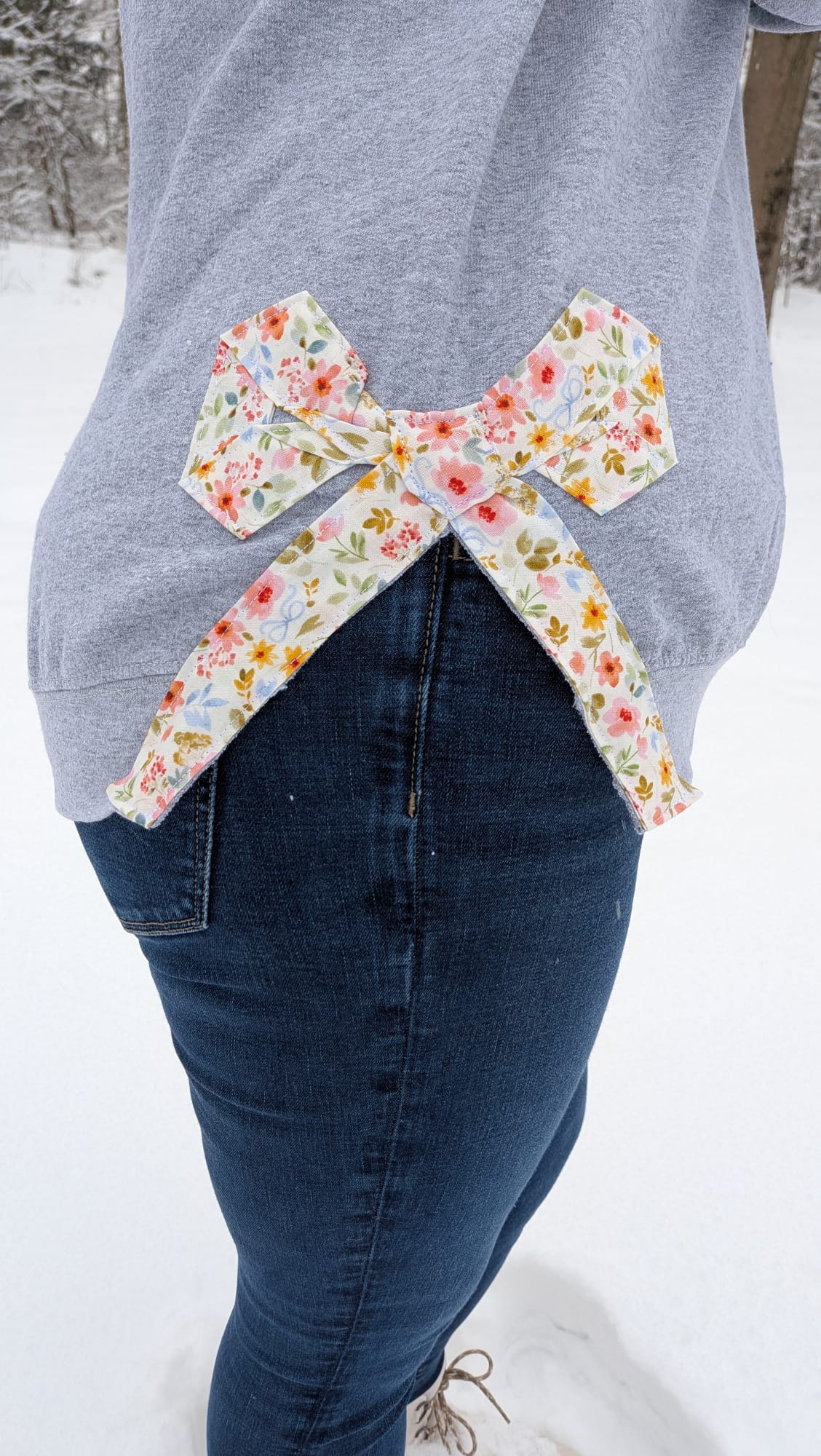 Bow Sweatshirt